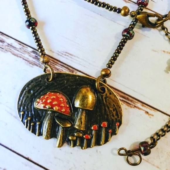 Enchanted World Necklace - Picture 5 of 7